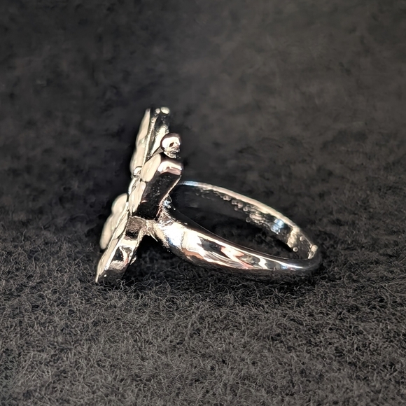 BUTTERFLY STATEMENT RING. - Picture 2 of 3